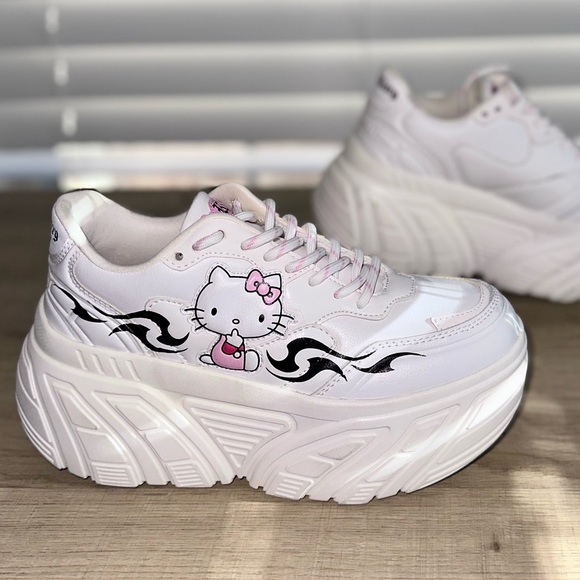 Hello Kitty Shoes - Beeshka x Hello Kitty Chunky Y2K Platform Sneakers